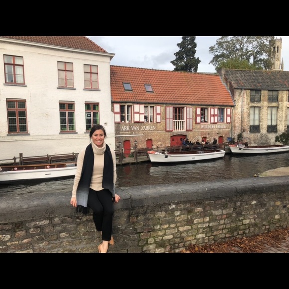 Meet your Posher, Rosemary - Picture 4 of 4